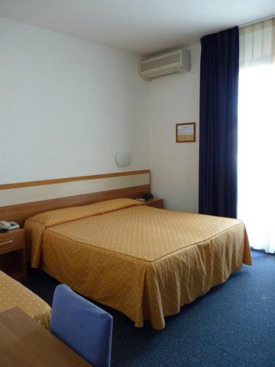 Hotel Gambrinus リド・ディ・イエゾロ 部屋 写真